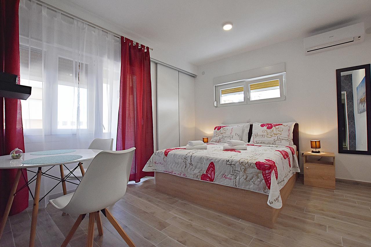 Borna & Roko Apartments Free Parking Zadar Exterior foto