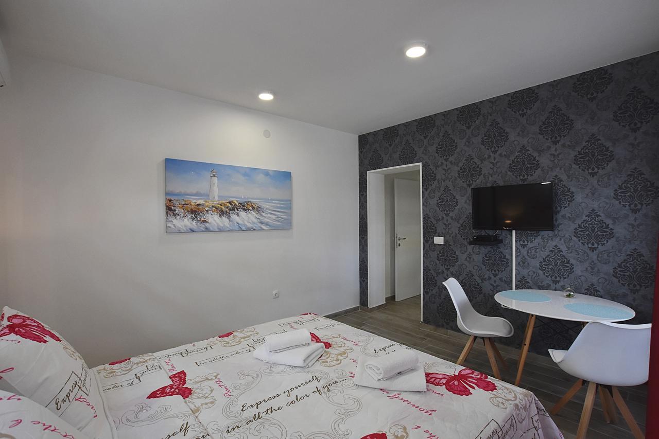 Borna & Roko Apartments Free Parking Zadar Exterior foto